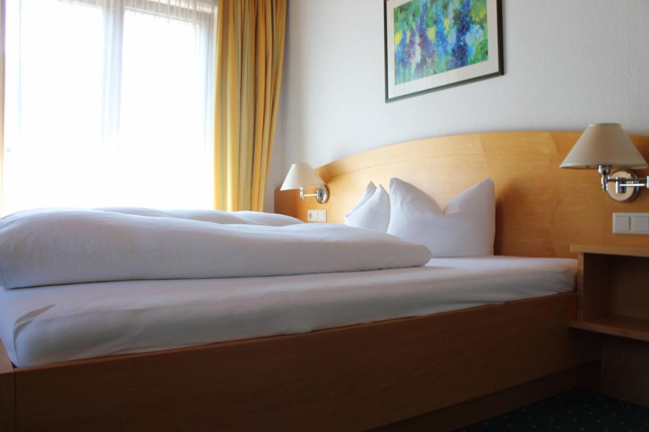 Wanderhotel Garni Cresta Schruns Zewnętrze zdjęcie