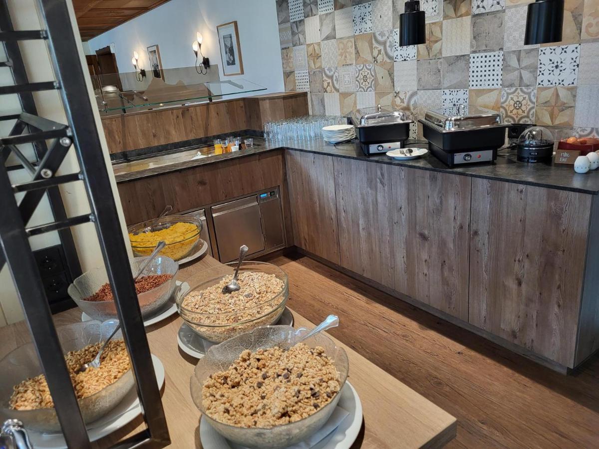 Wanderhotel Garni Cresta Schruns Zewnętrze zdjęcie